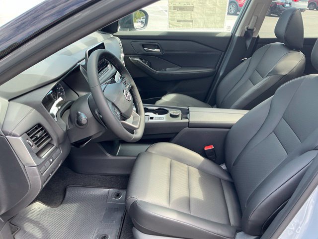 New 2026 Nissan Rogue Dark Armor AWD/4WD image 9