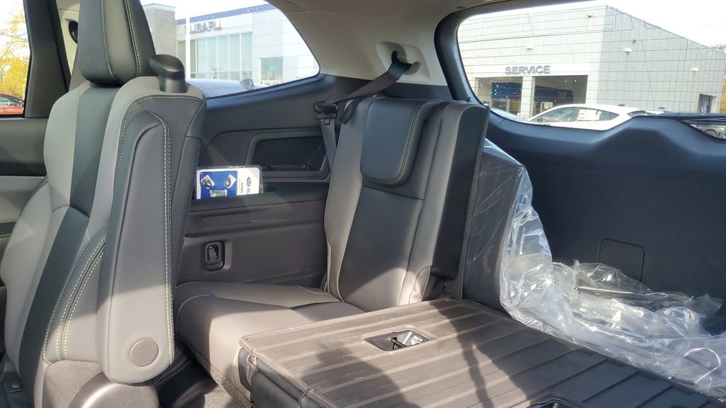 Certified 2025 Subaru Ascent Onyx Edition AWD/4WD image 30