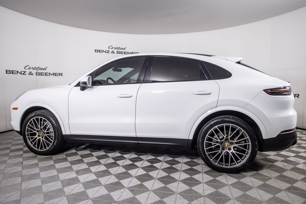 Used 2023 Porsche Cayenne Coupe AWD/4WD image 11