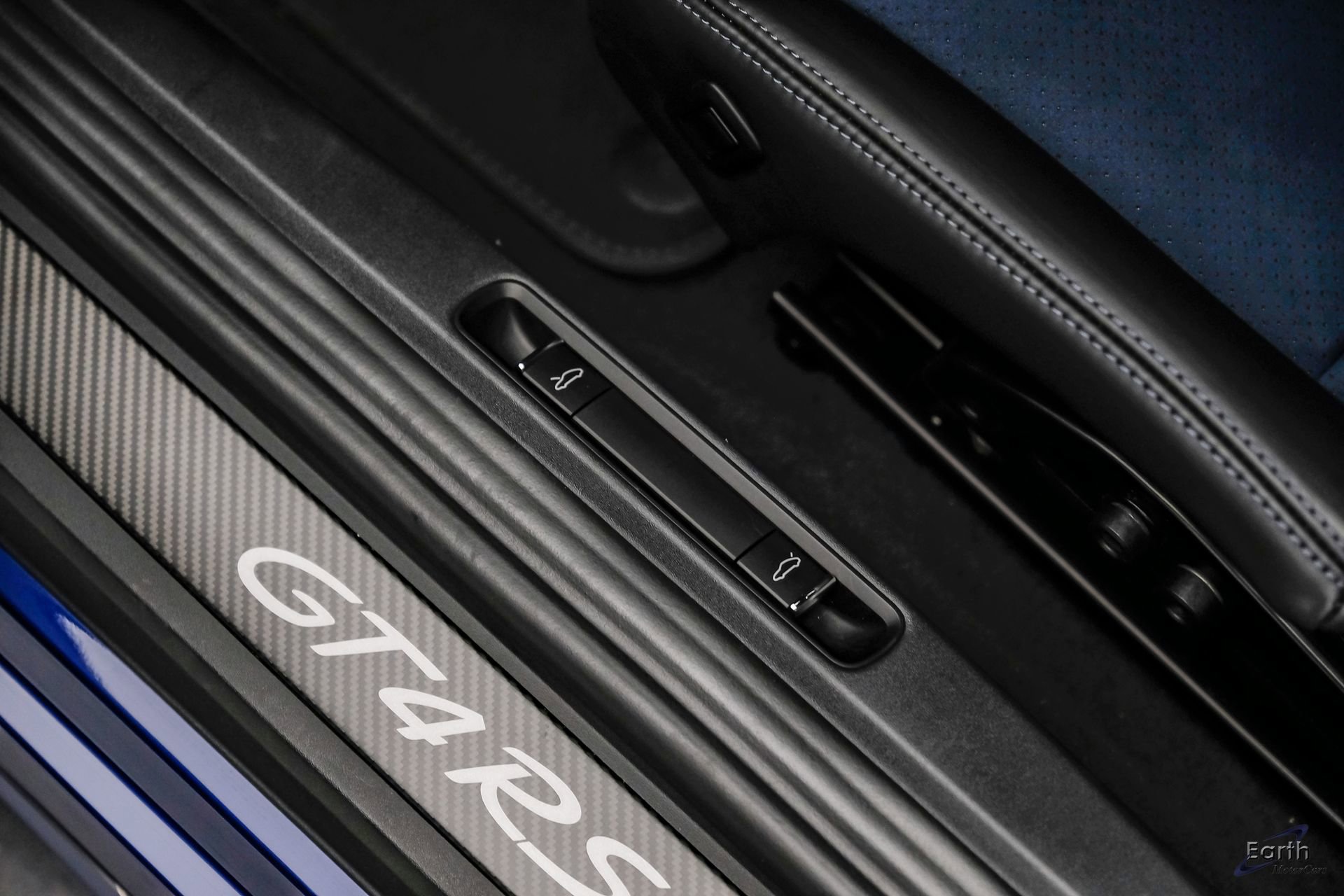 Used 2025 Porsche 718 Cayman GT4 RS image 51