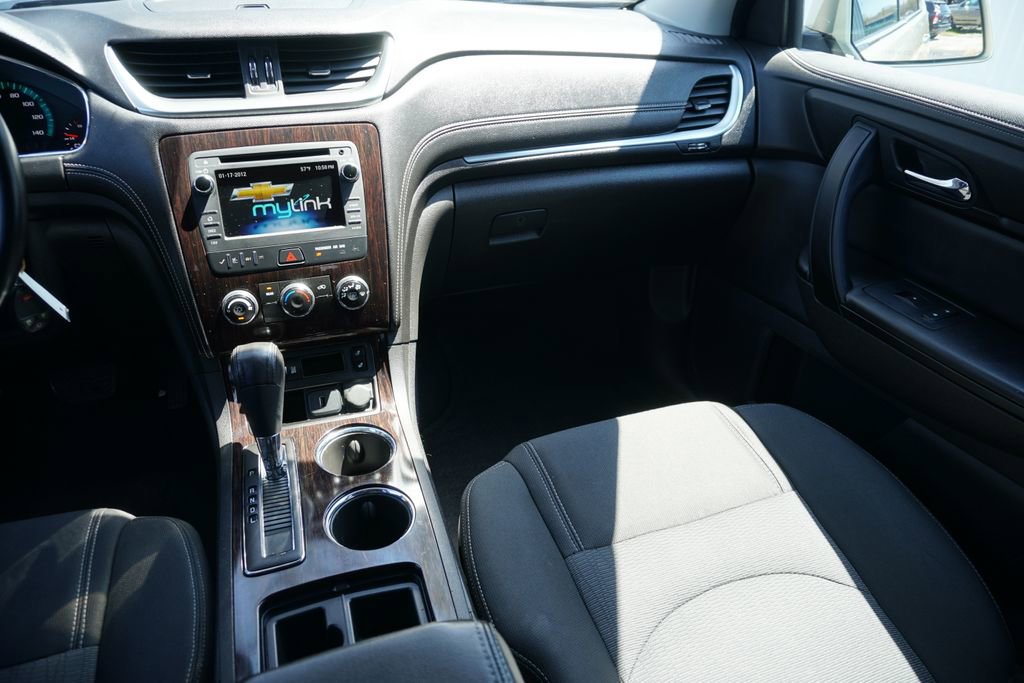 Used 2016 Chevrolet Traverse LT w/ Style and Technology Package AWD/4WD image 25