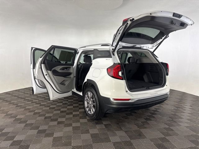 Used 2023 GMC Terrain SLT image 20