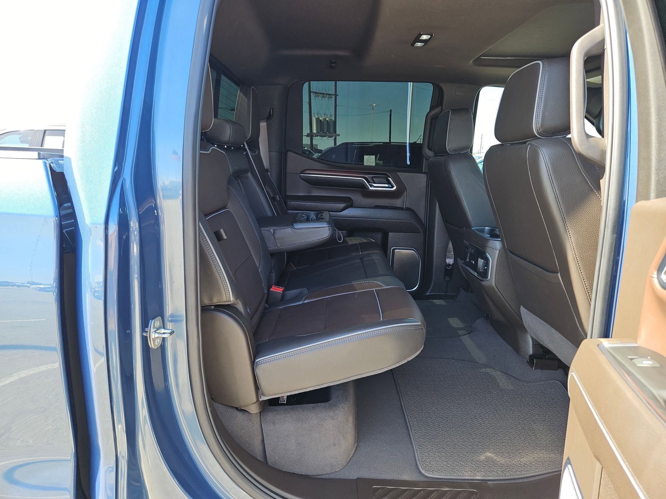 Used 2024 GMC Sierra 1500 Denali w/ Denali Reserve Package image 25