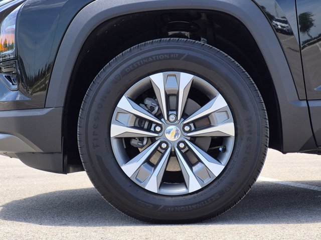 Used 2026 Chevrolet Equinox LT w/ Safety and Technology Package FWD image 24