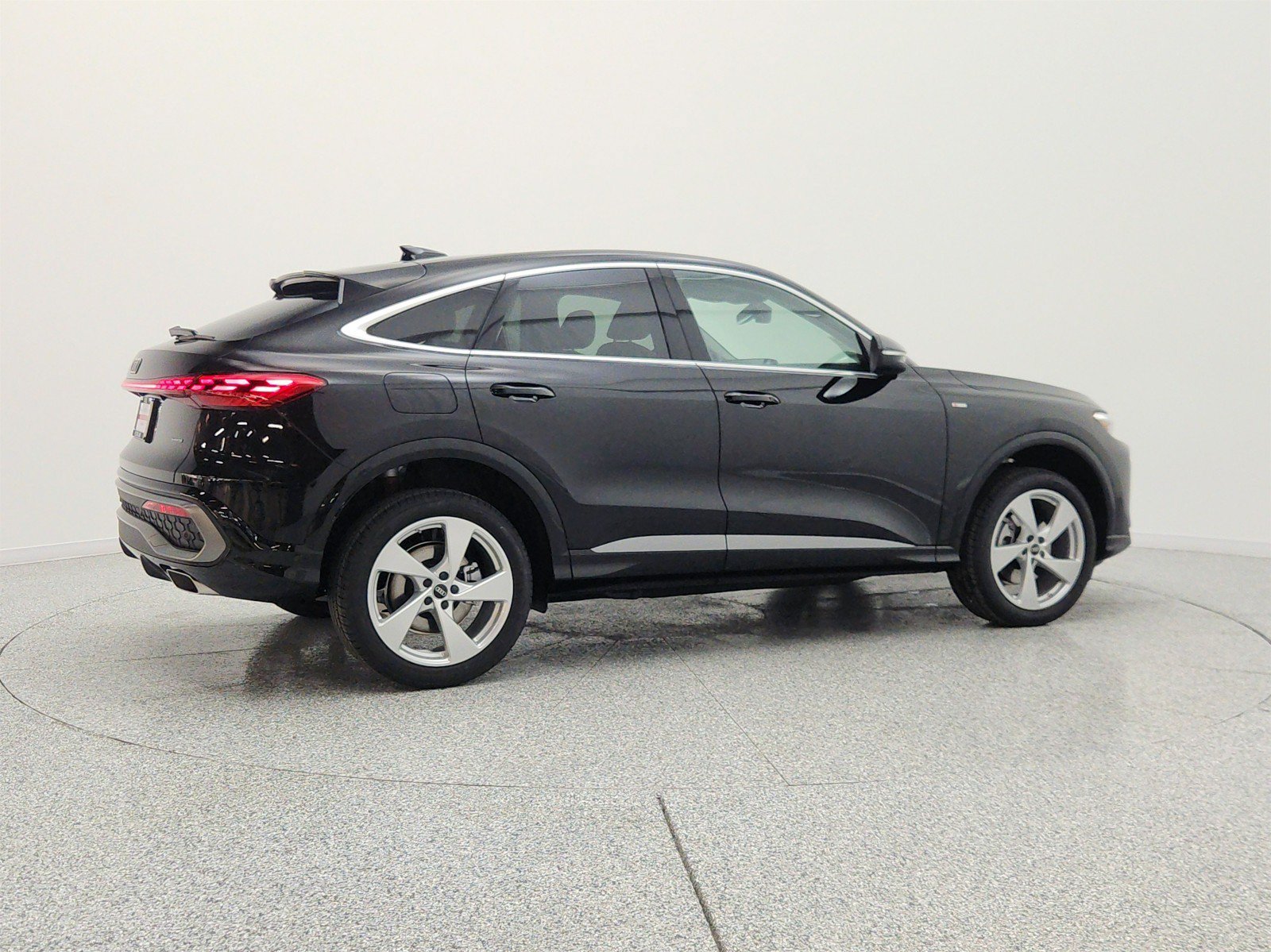 New 2026 Audi Q5 Premium Plus AWD/4WD image 5