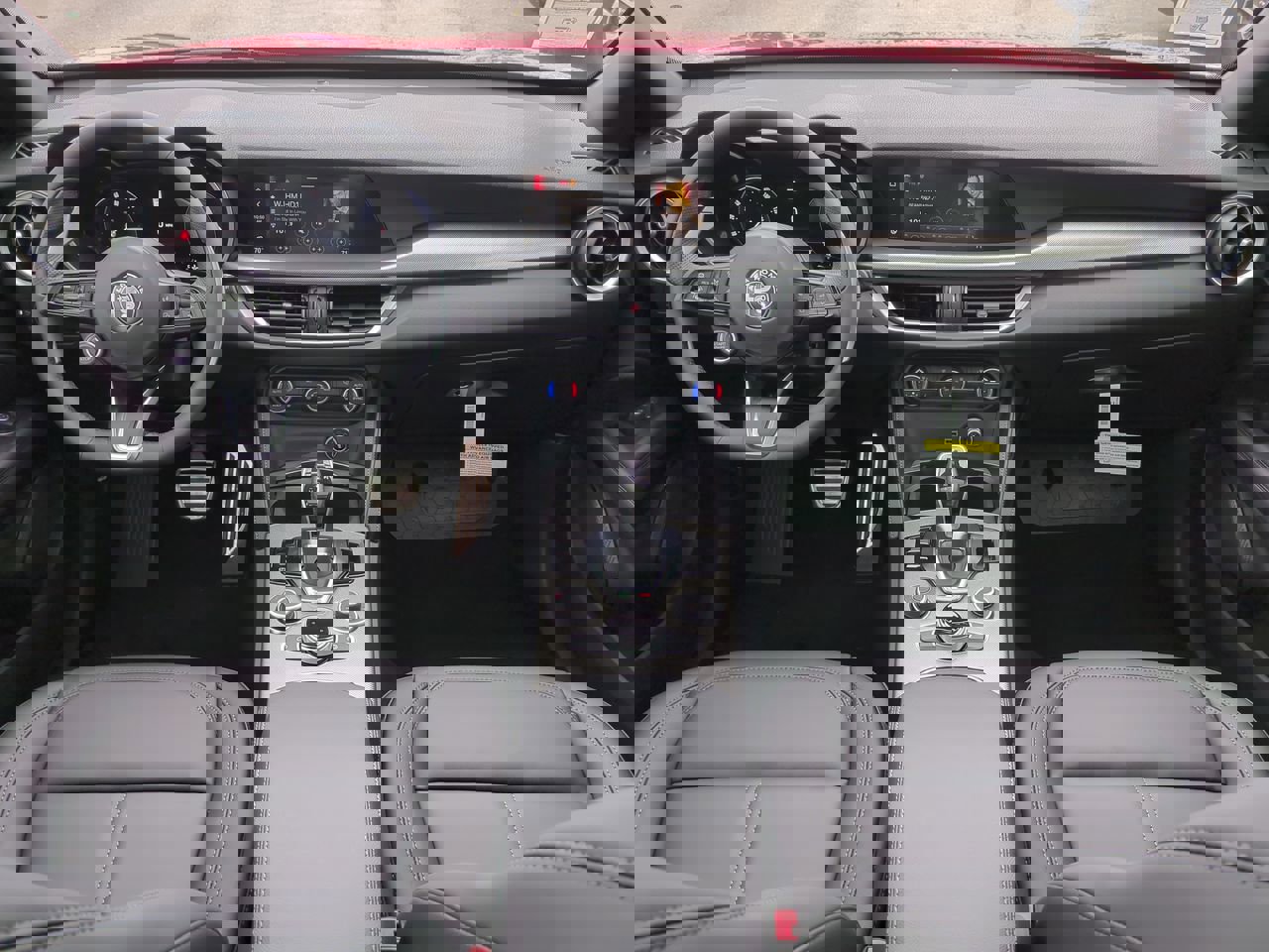 New 2025 Alfa Romeo Stelvio Sprint image 14