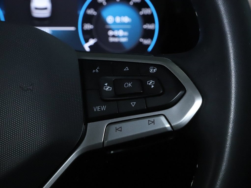 Used 2024 Volkswagen Atlas SE AWD/4WD image 24