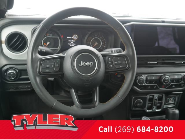 Used 2024 Jeep Gladiator Sport image 43