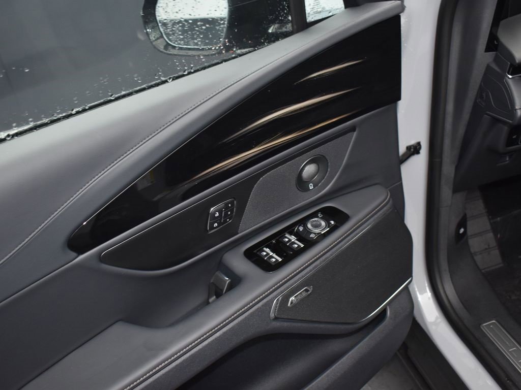 New 2026 Lincoln Nautilus Reserve w/ Jet Appearance Package image 6