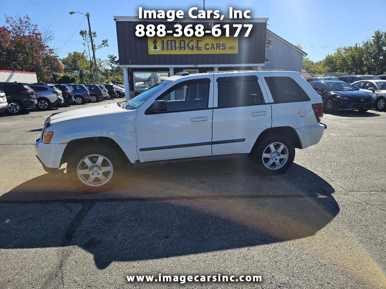 Used 2008 Jeep Grand Cherokee Laredo w/ Sun/Sound Group AWD/4WD image 1