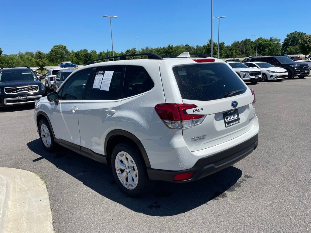Used 2021 Subaru Forester AWD/4WD image 5
