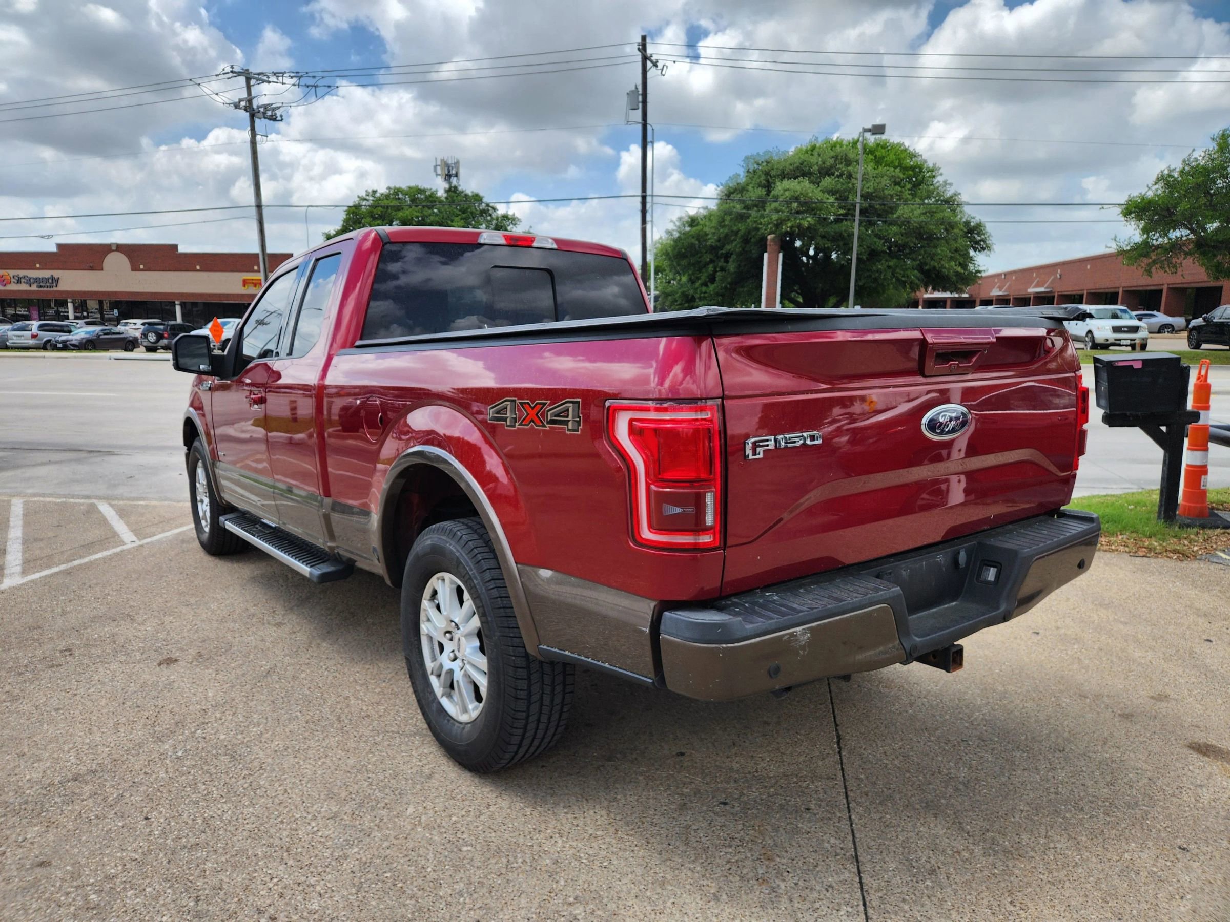 Used 2015 Ford F150 Lariat w/ Equipment Group 501A Mid image 3