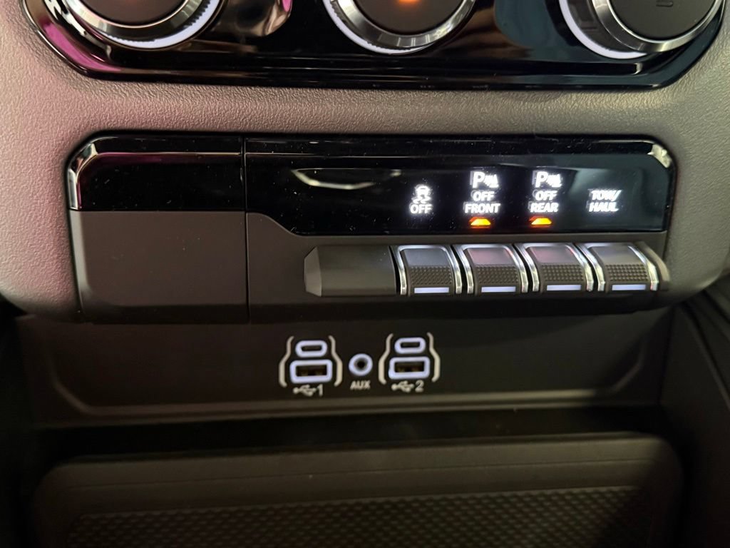 New 2026 RAM 1500 Express AWD/4WD image 29