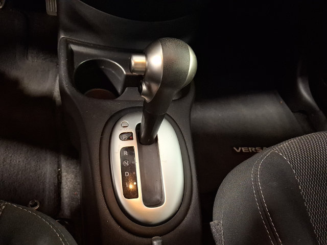 Used 2016 Nissan Versa SV FWD image 13
