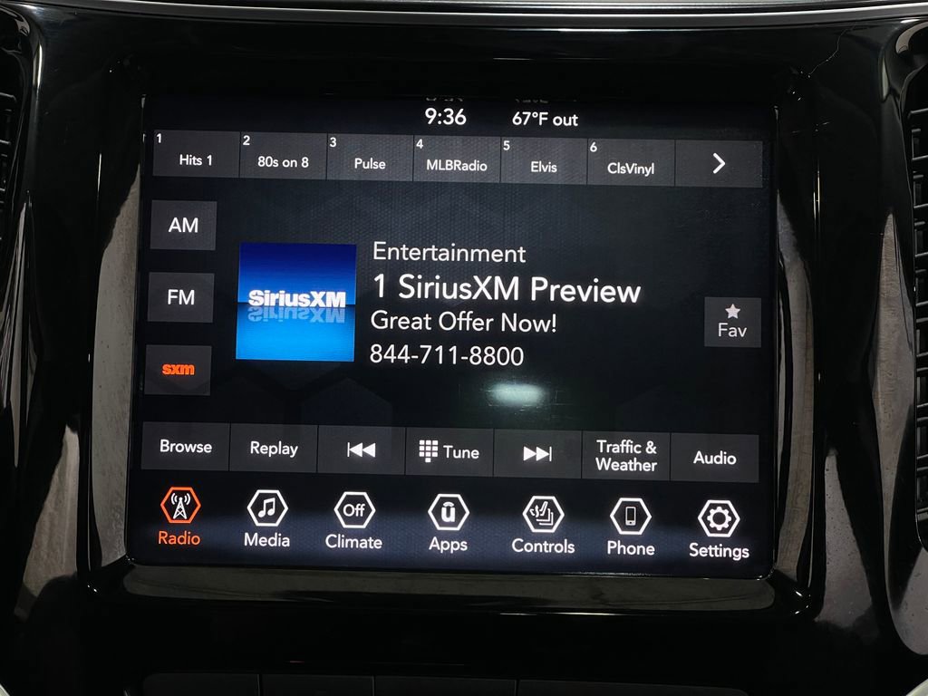 Used 2019 Jeep Cherokee Limited w/ Luxury Group image 24