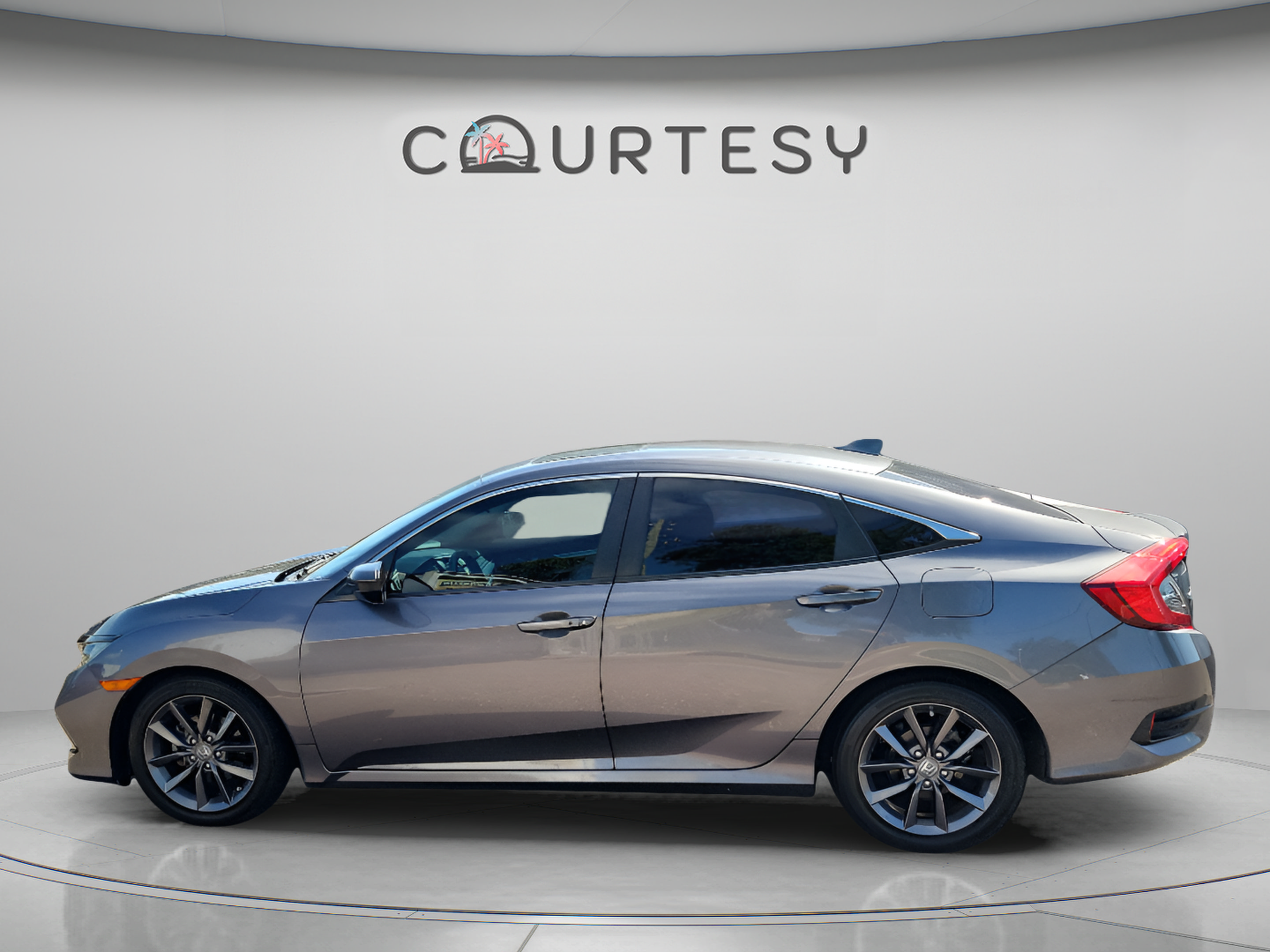 Used 2021 Honda Civic EX image 2