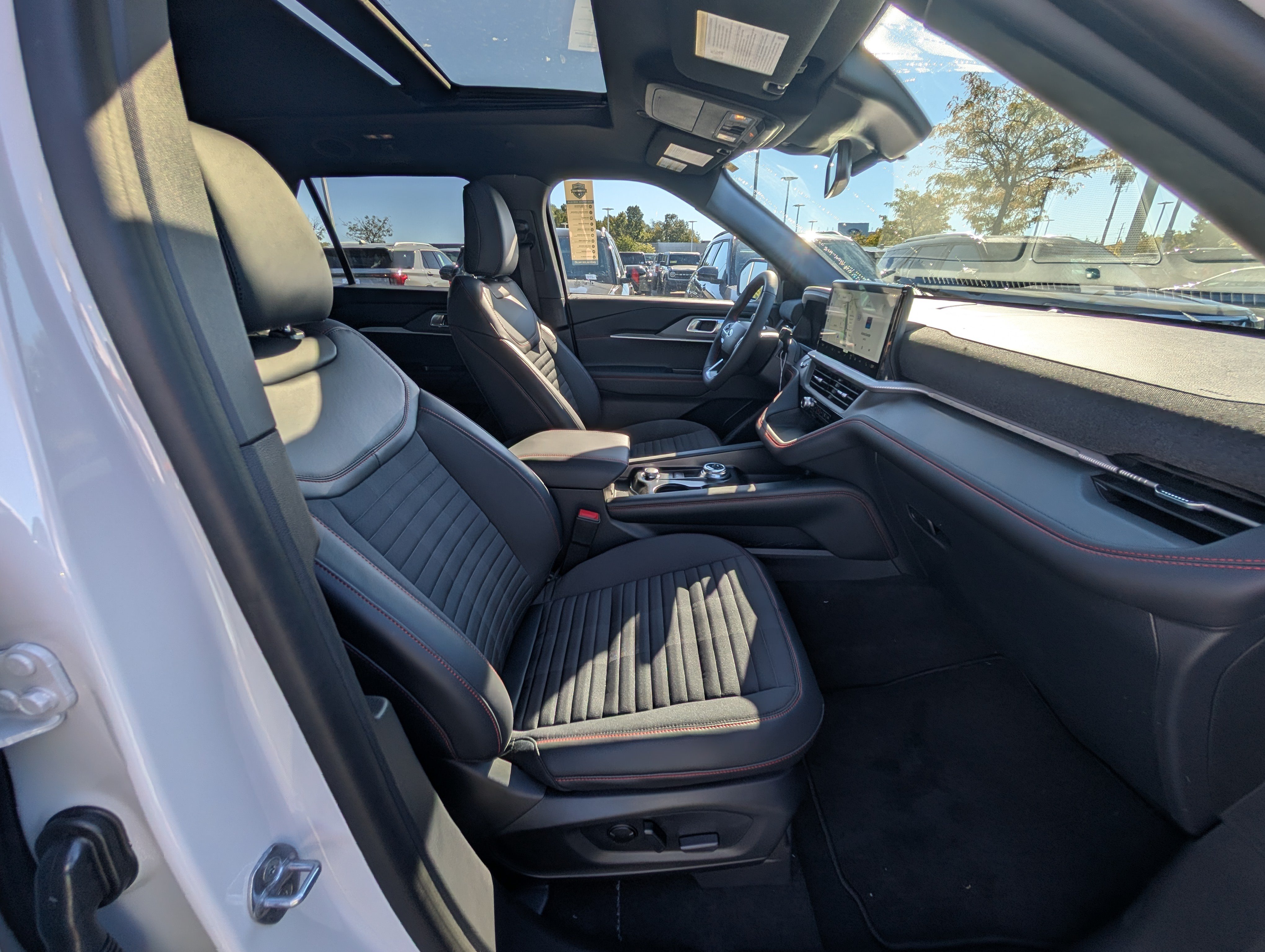 New 2027 Ford Explorer ST-Line w/ Premium Package AWD/4WD image 6