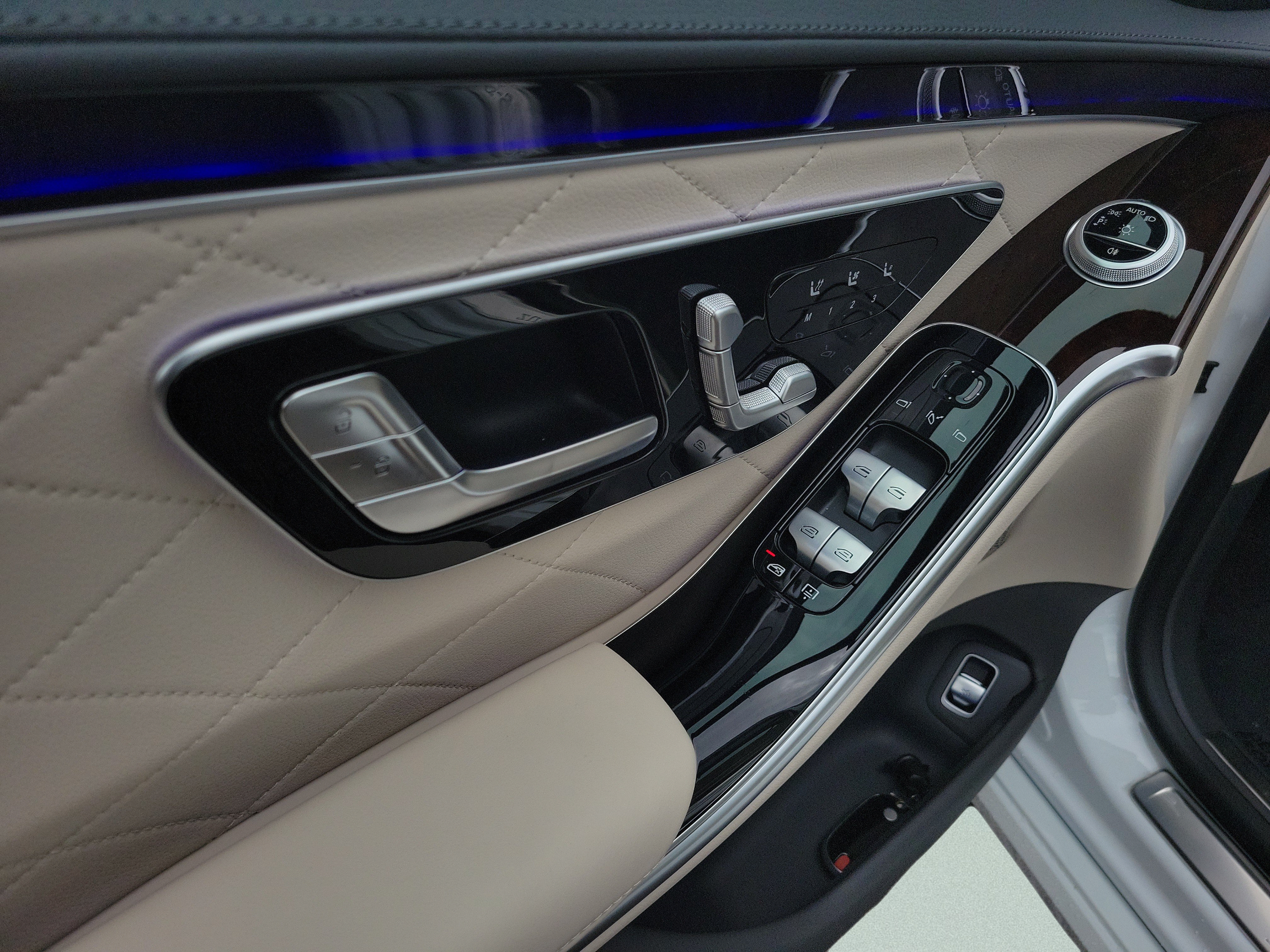 New 2026 Mercedes-Benz S 580 4MATIC Sedan image 17