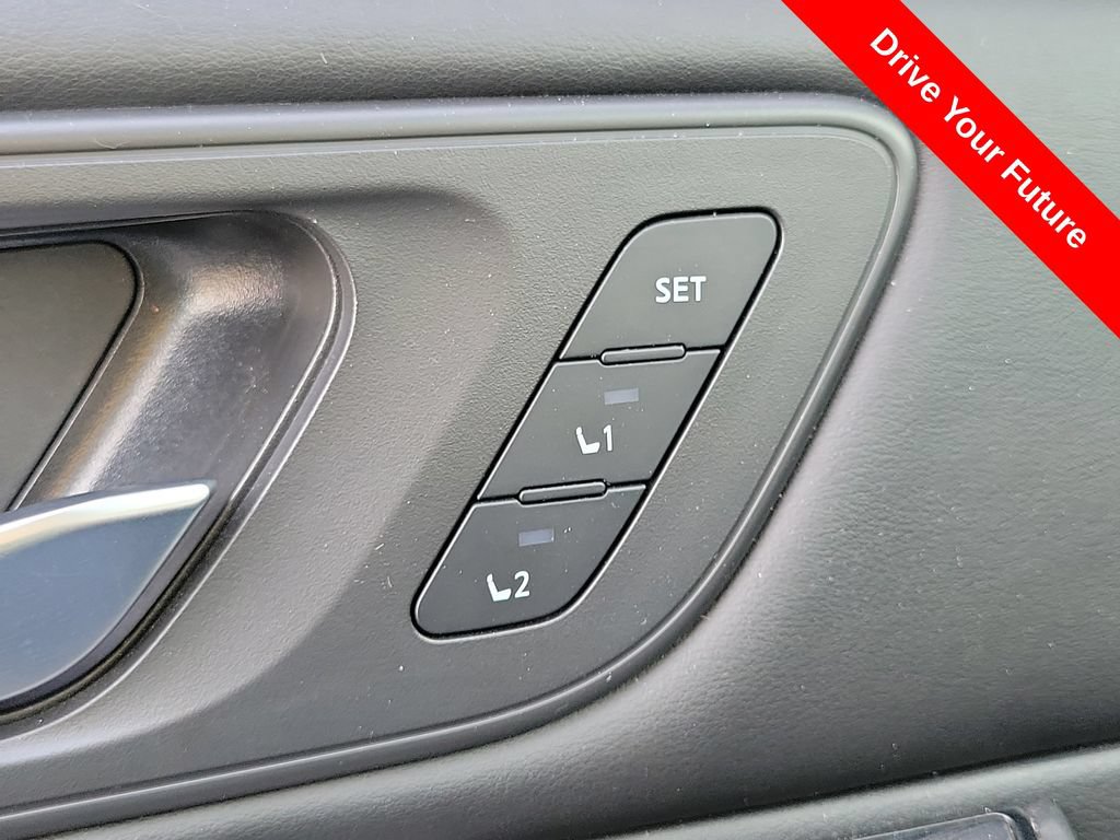Used 2023 Nissan Rogue SL w/ SL Premium Package FWD image 15