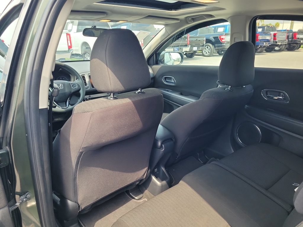 Used 2018 Honda HR-V EX image 11
