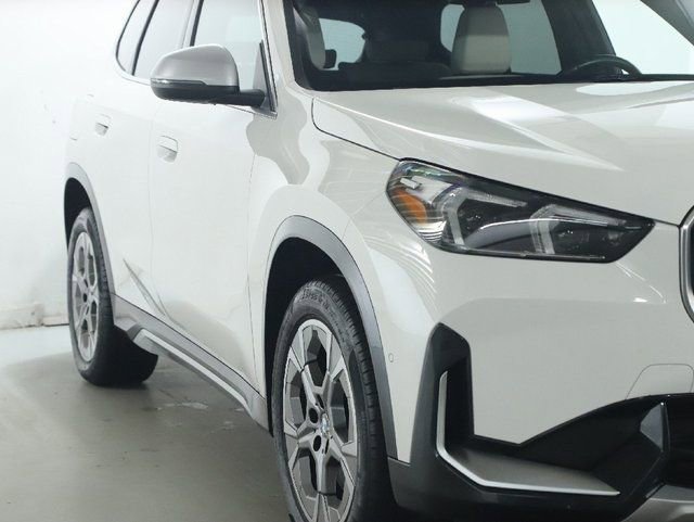 Certified 2023 BMW X1 xDrive28i w/ Convenience Package AWD/4WD image 9