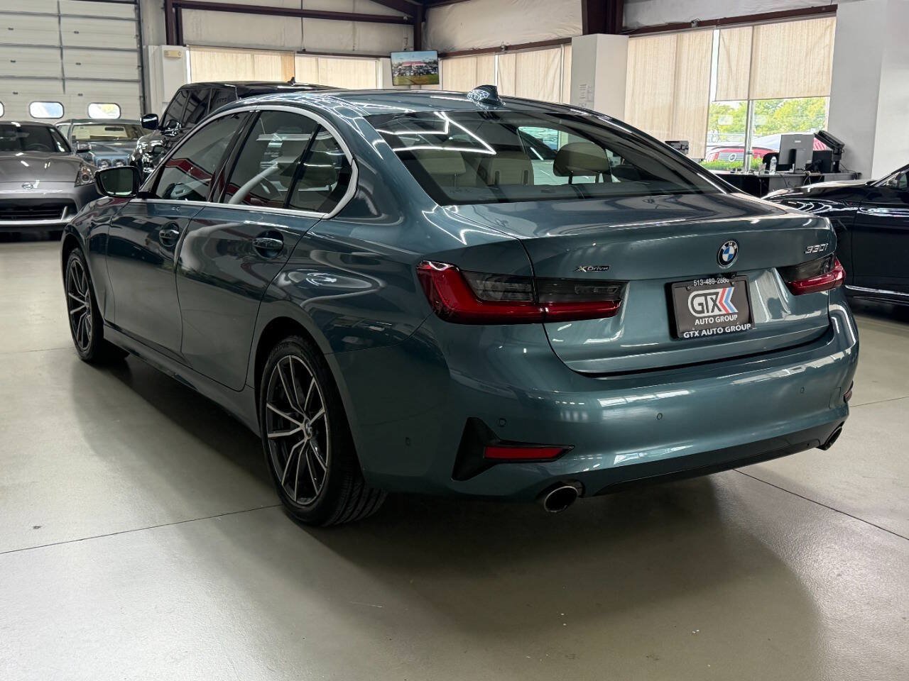 Used 2021 BMW 330i xDrive Sedan AWD/4WD image 4