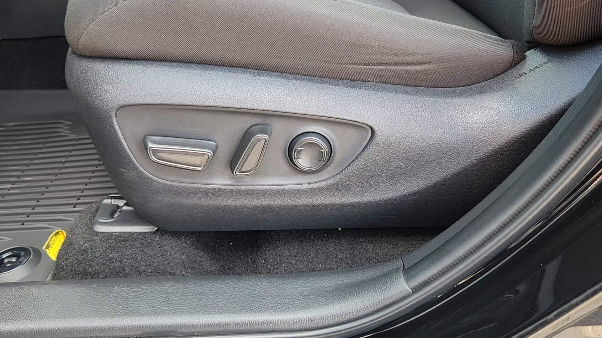 Certified 2025 Toyota RAV4 XLE AWD/4WD image 8