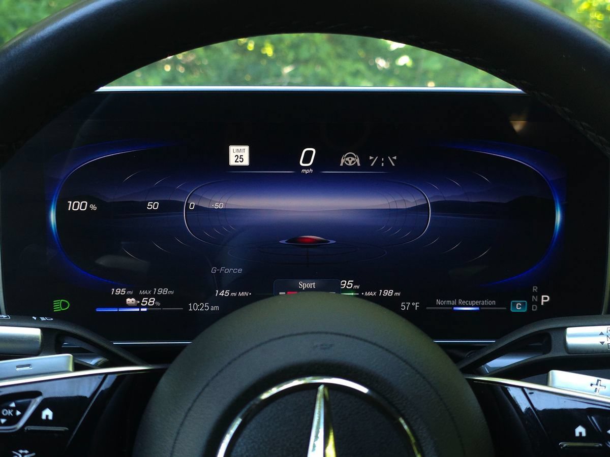 Used 2022 Mercedes-Benz EQS 450+ Sedan image 40