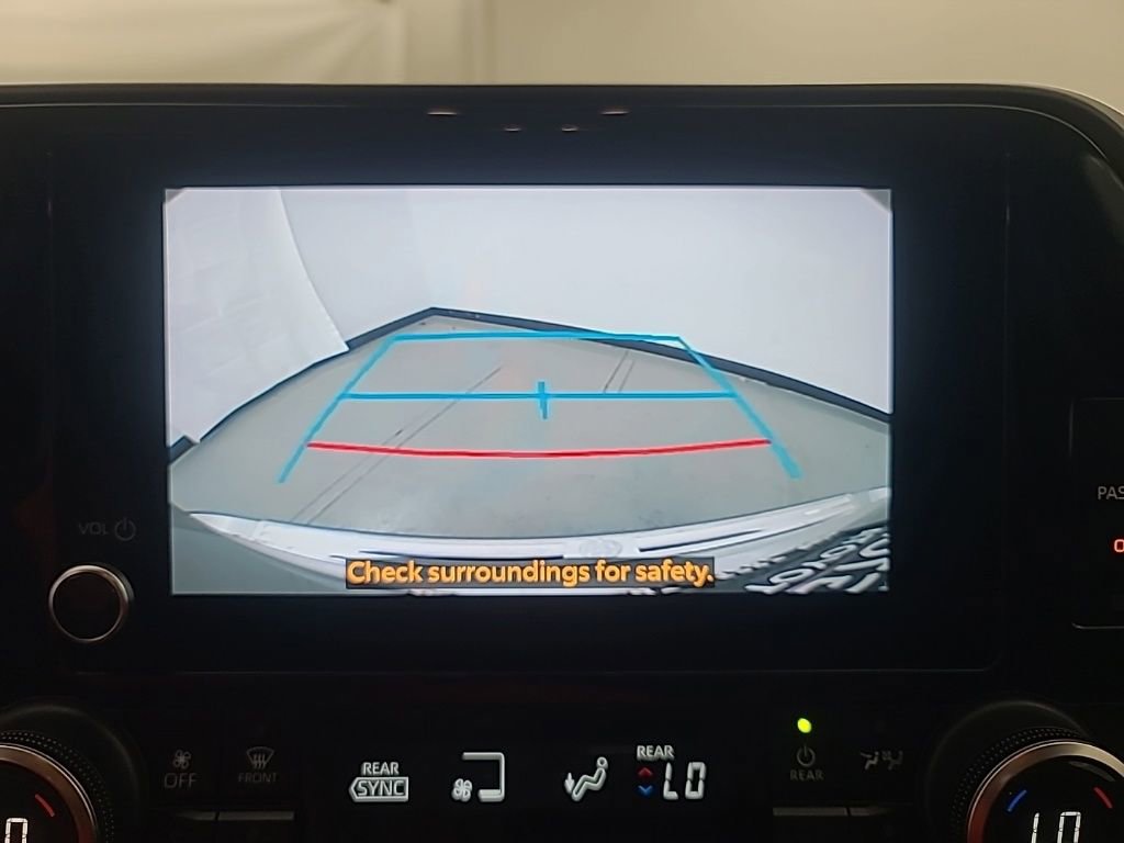 Used 2023 Toyota Highlander LE image 36