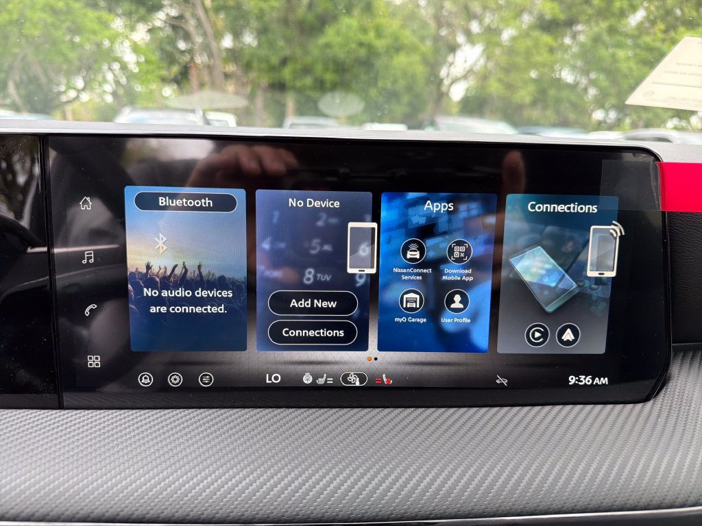 New 2026 Nissan Kicks SR w/ SR Premium Package FWD image 25