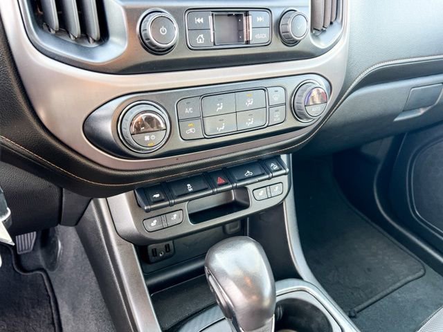 Used 2022 GMC Canyon AT4 image 47