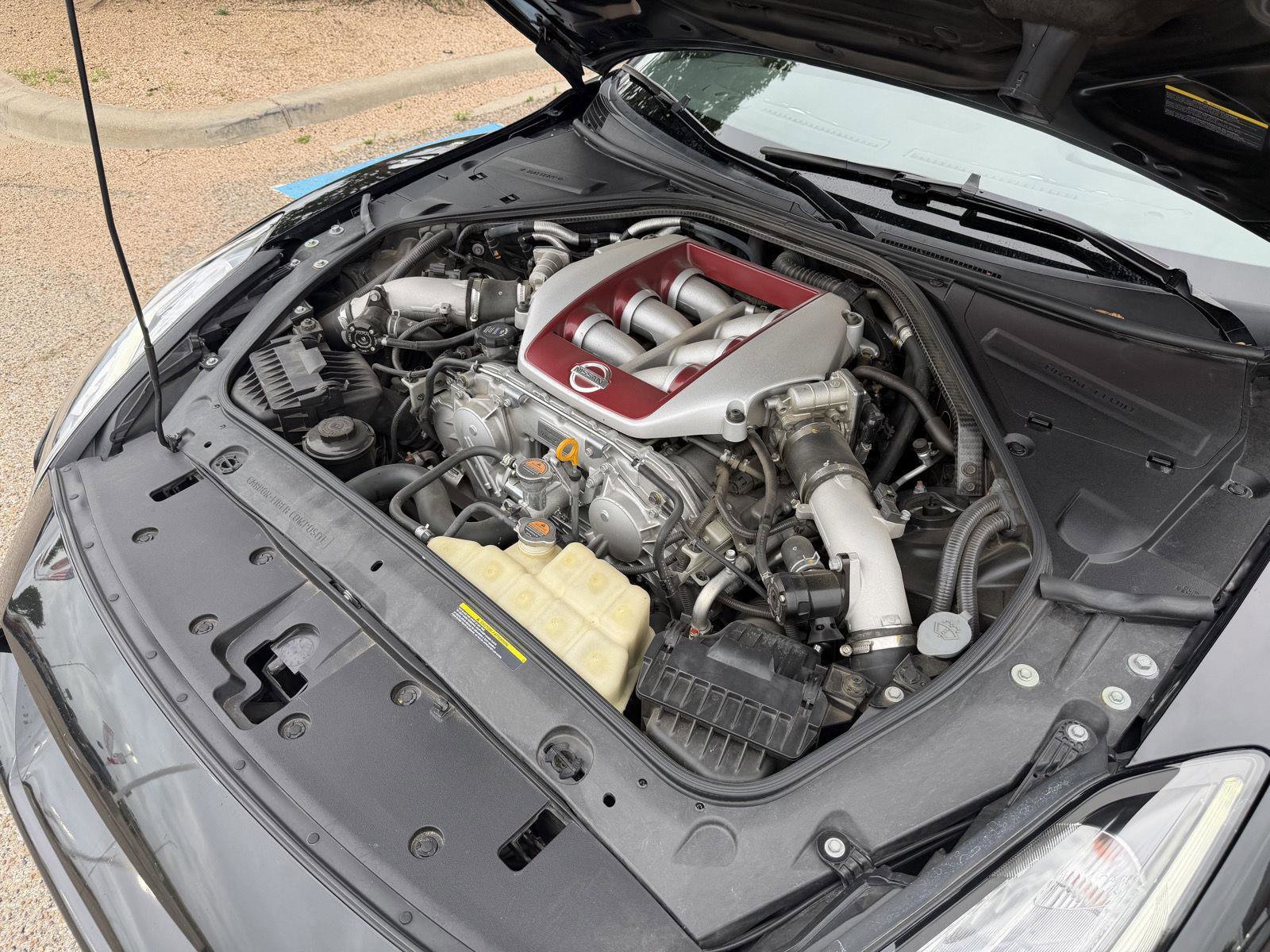 Used 2020 Nissan GT-R Premium w/ Premium Interior Package image 15