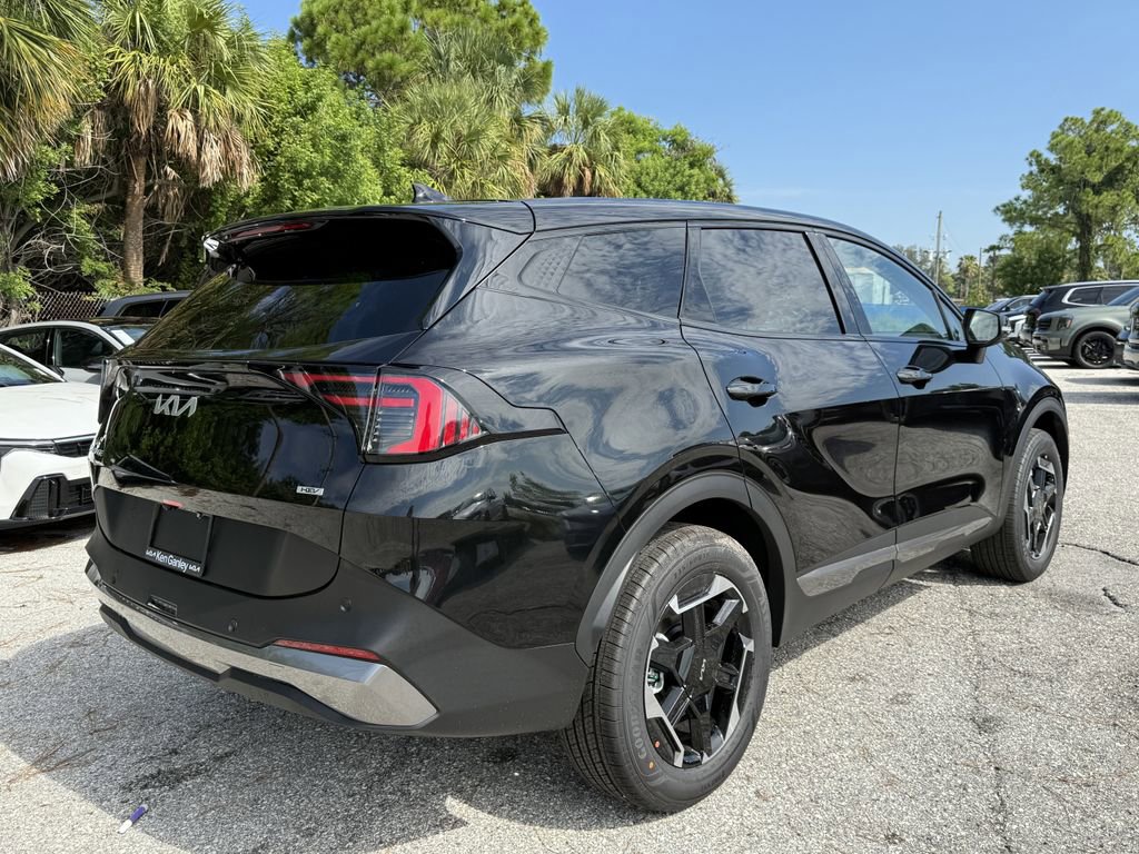 New 2026 Kia Sportage S image 4