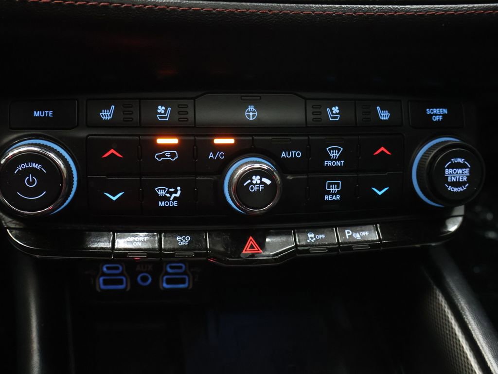 Used 2023 Dodge Durango R/T RWD image 26