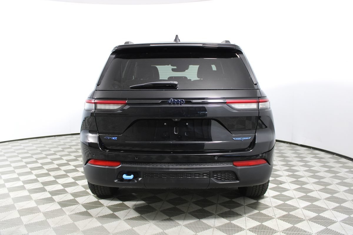 Used 2023 Jeep Grand Cherokee Trailhawk AWD/4WD image 40