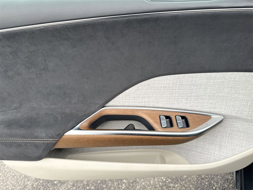 Used 2022 Lucid Air Grand Touring image 15