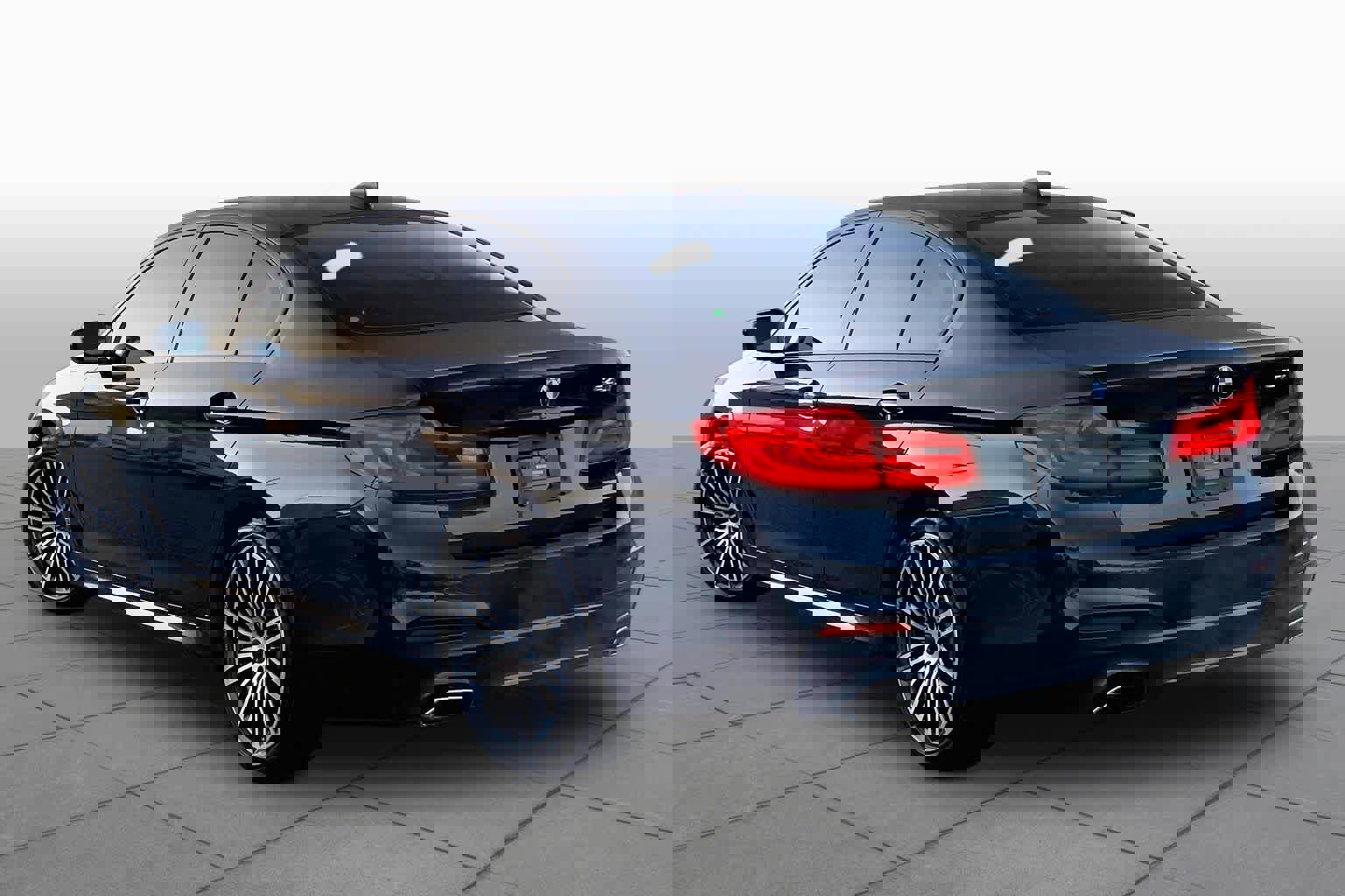 Used 2017 BMW 540i image 12