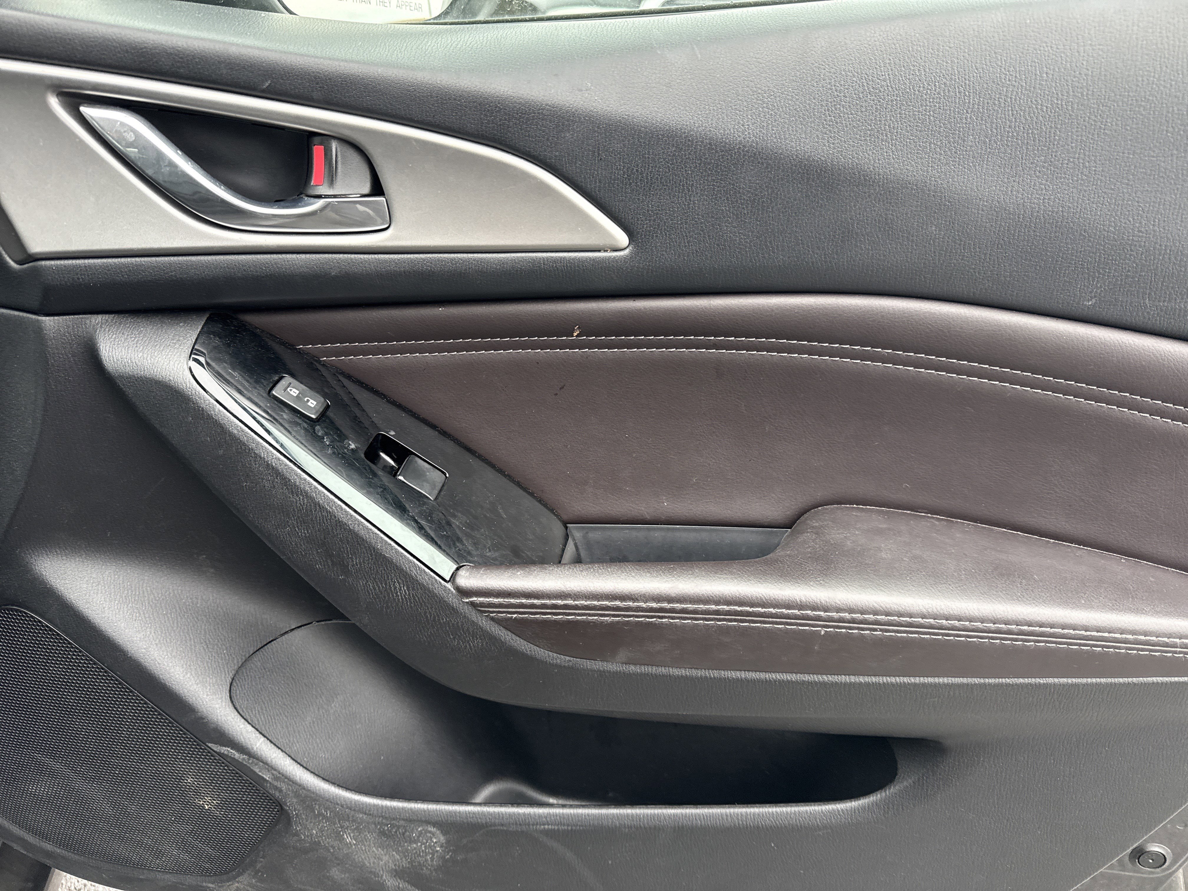 Used 2017 MAZDA MAZDA3 Touring image 13