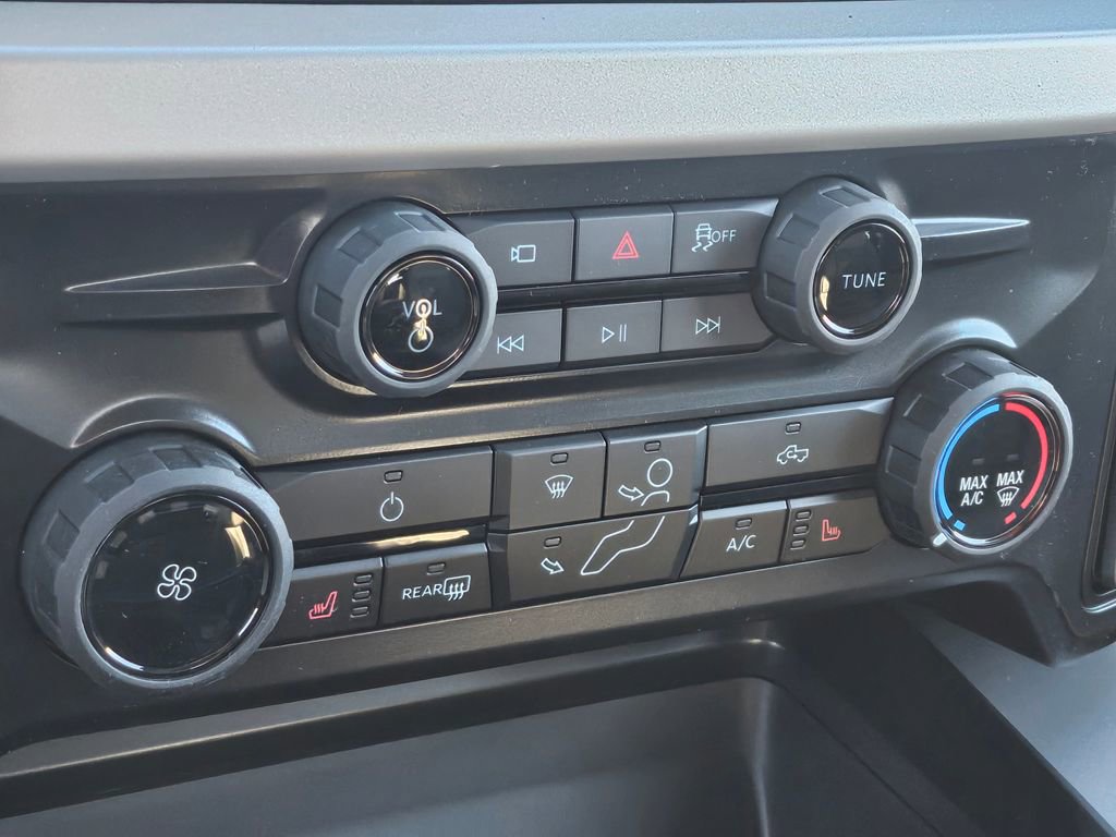 New 2026 Ford F250 XLT w/ XLT Premium Package image 18