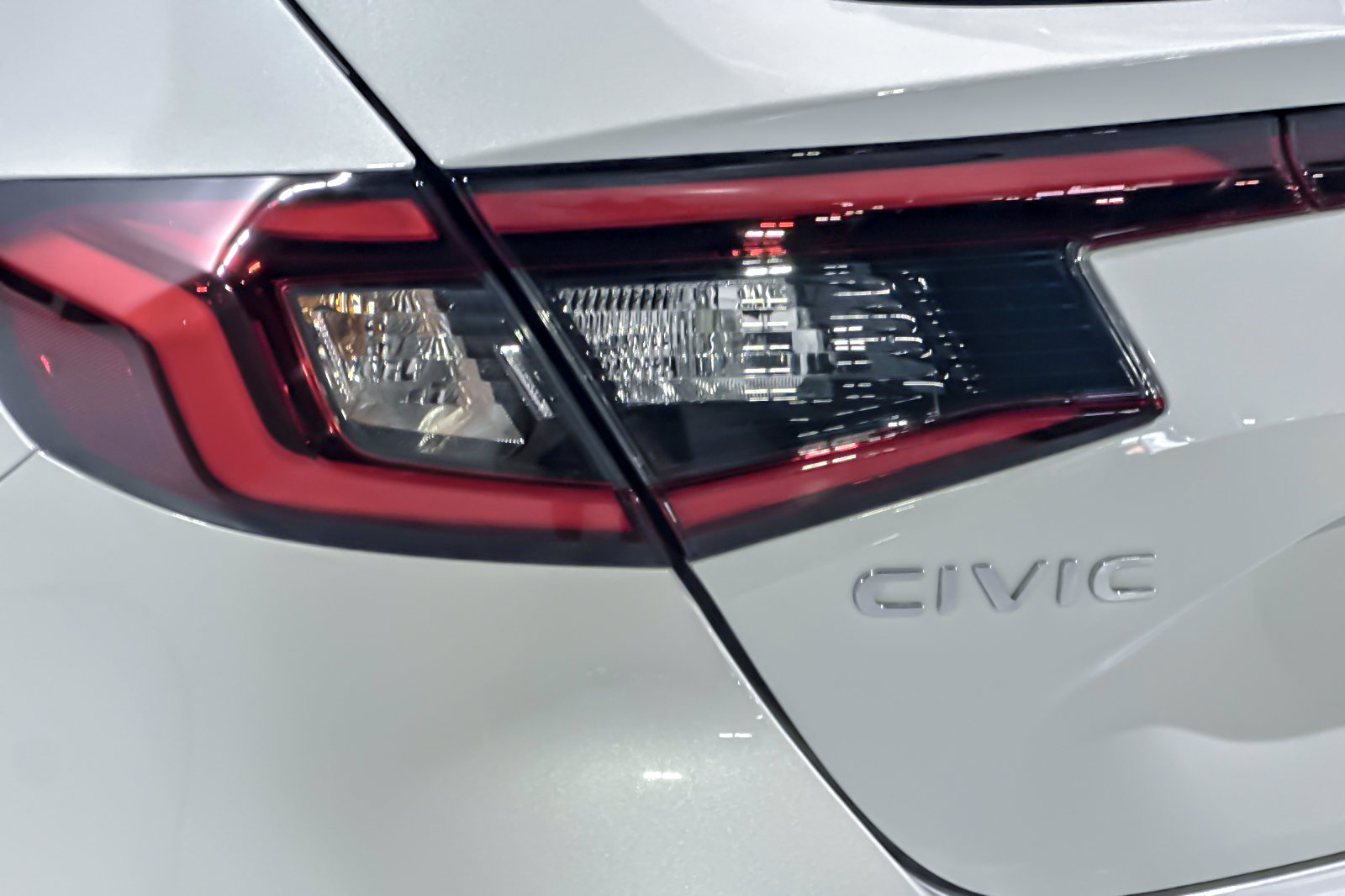 Certified 2024 Honda Civic EX-L image 13