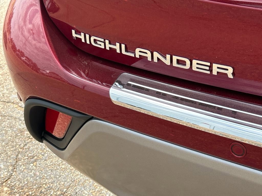 New 2026 Toyota Highlander Platinum image 42
