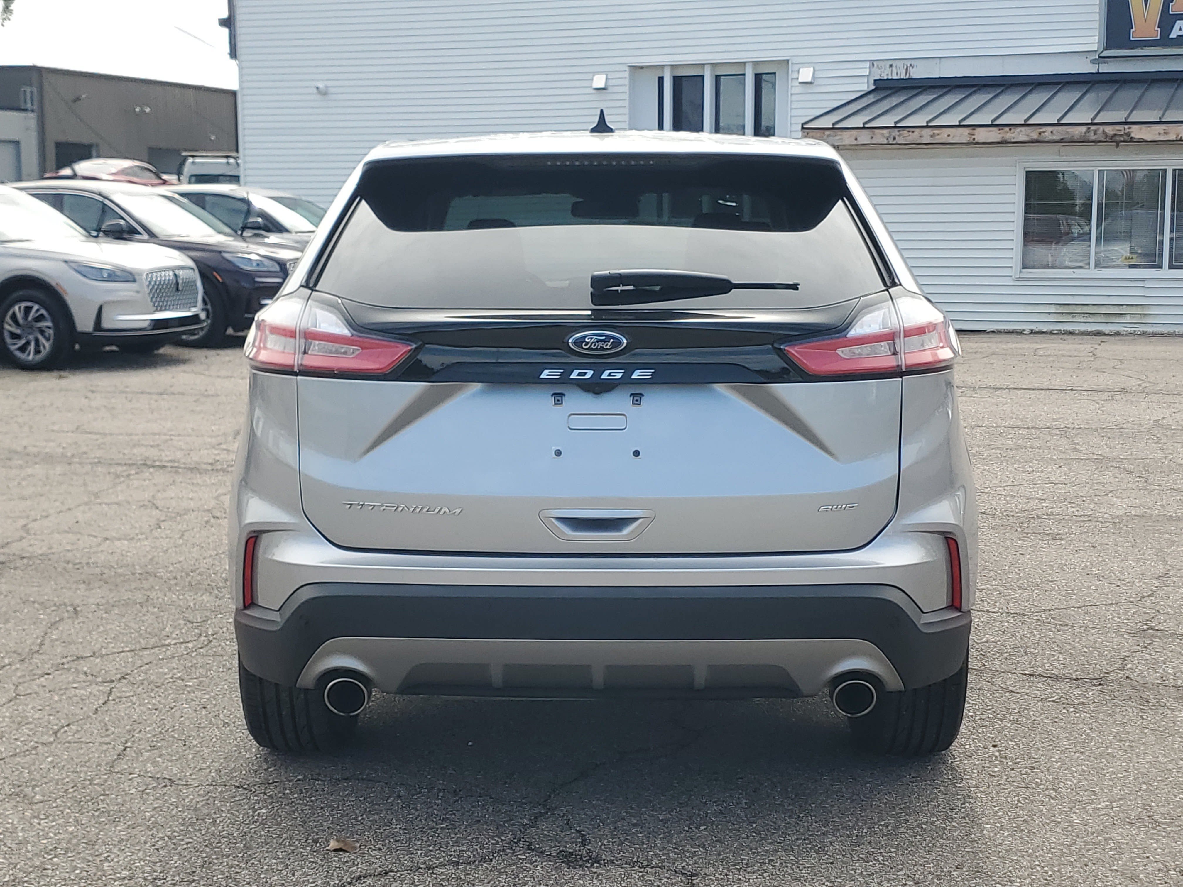 Used 2024 Ford Edge Titanium AWD/4WD image 5