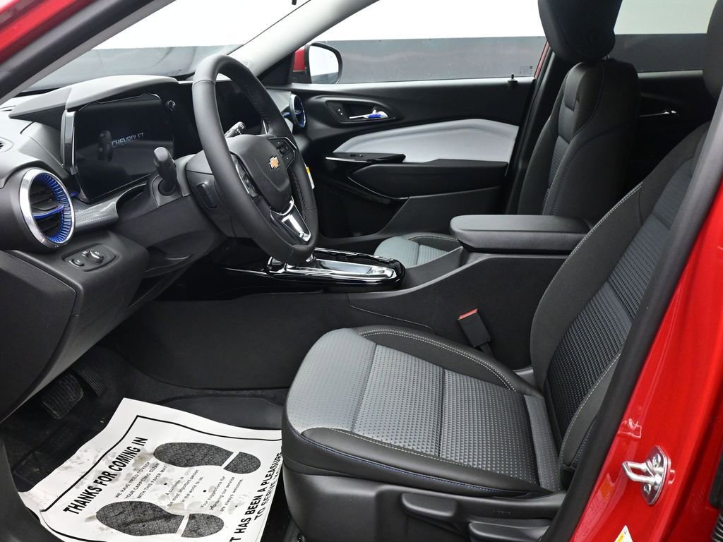 New 2026 Chevrolet Trax LT w/ Sunroof Package image 14
