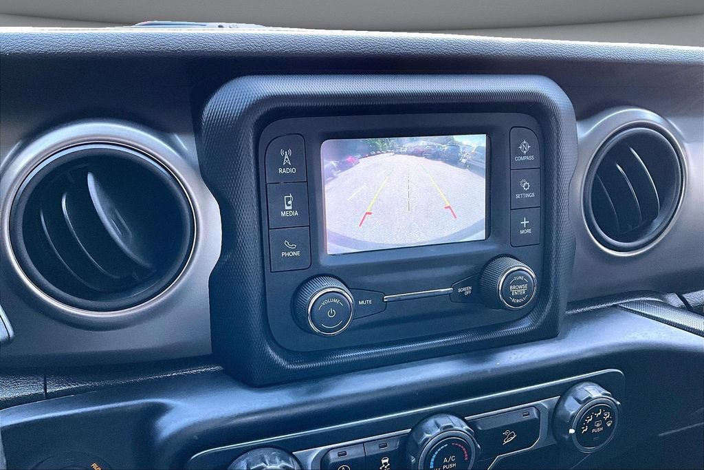 Used 2019 Jeep Wrangler Unlimited Sport S AWD/4WD image 14