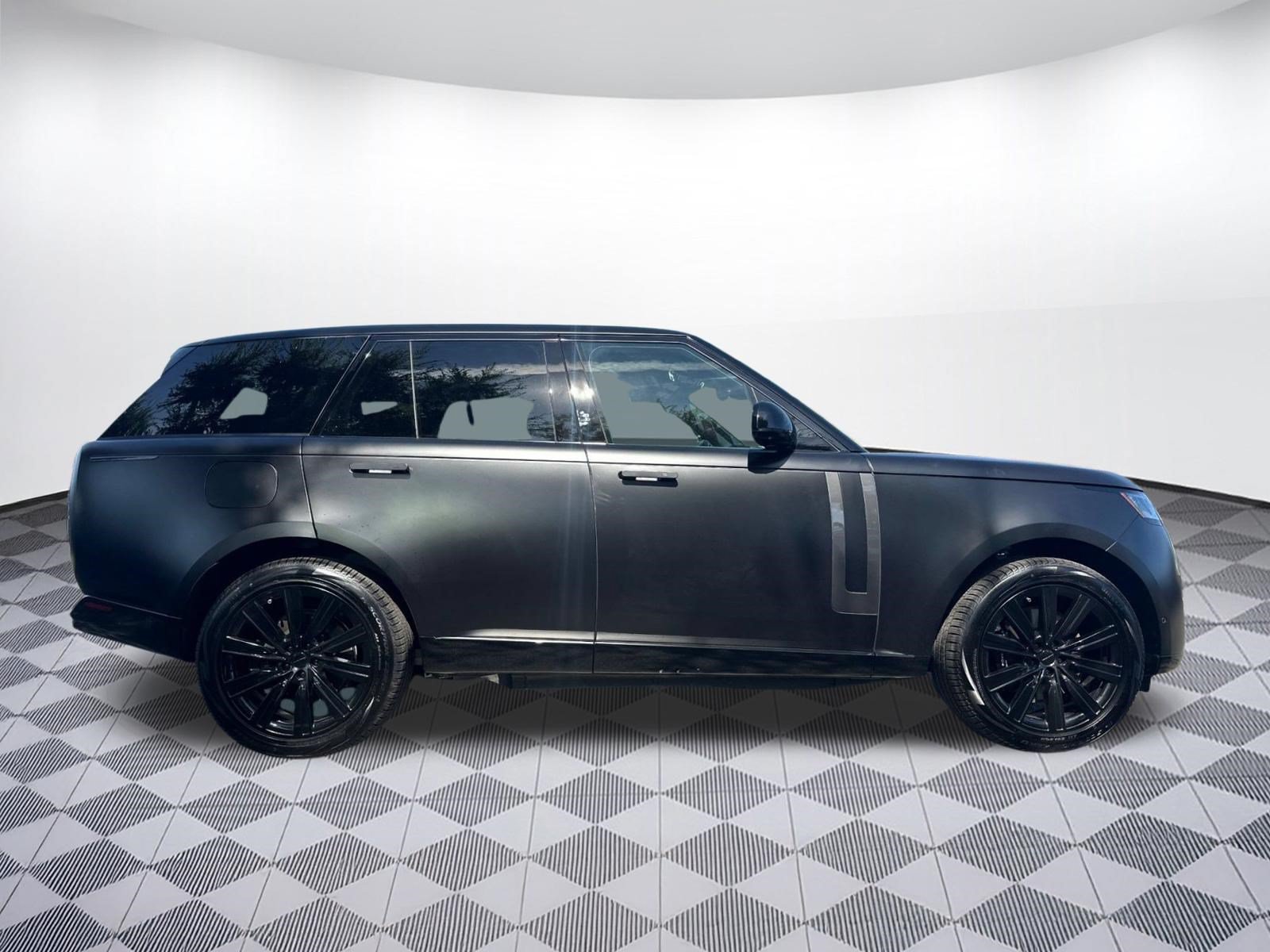 New 2026 Land Rover Range Rover SE AWD/4WD image 8