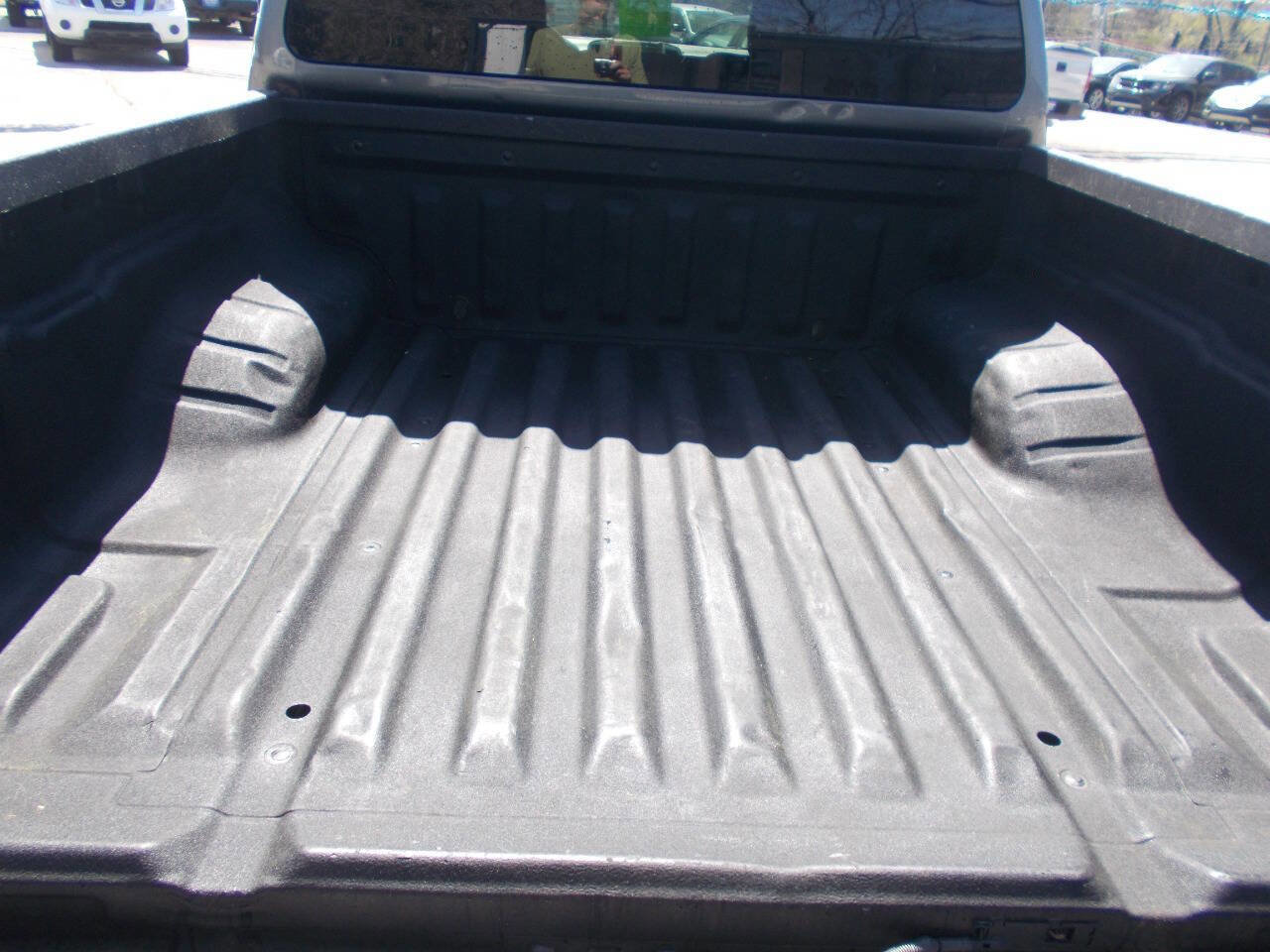 Used 2018 Nissan Frontier SV w/ Value Truck Package image 17