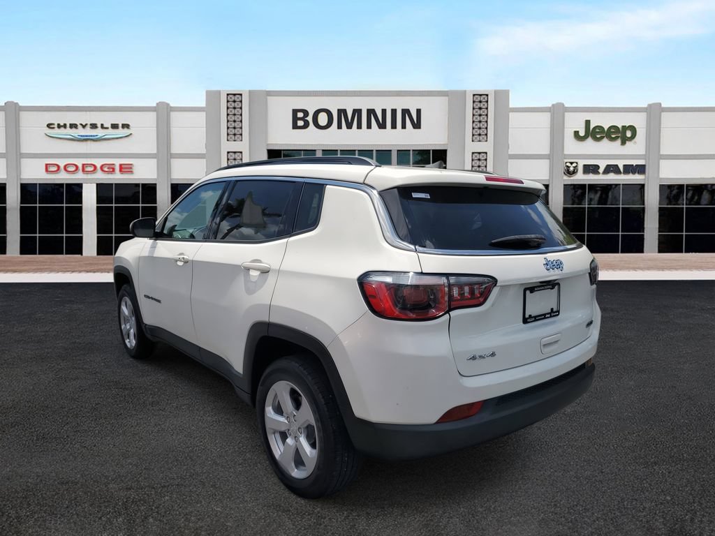 Used 2019 Jeep Compass Latitude AWD/4WD image 4