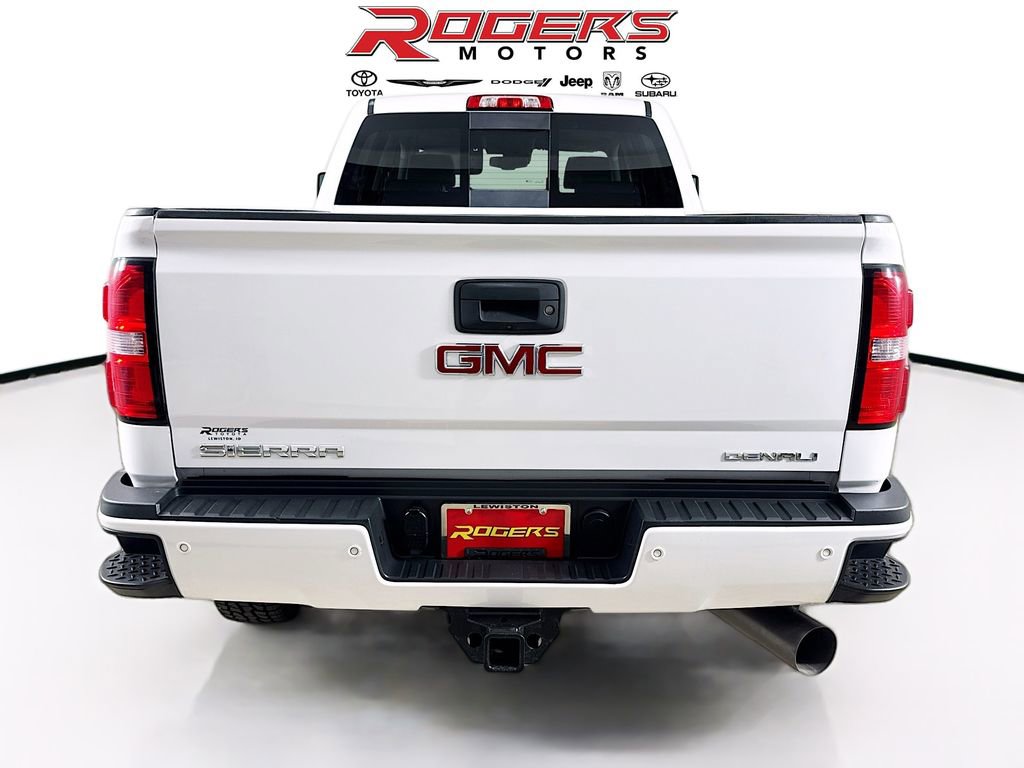 Used 2017 GMC Sierra 3500 Denali w/ Suspension Package, Off-Road AWD/4WD image 12