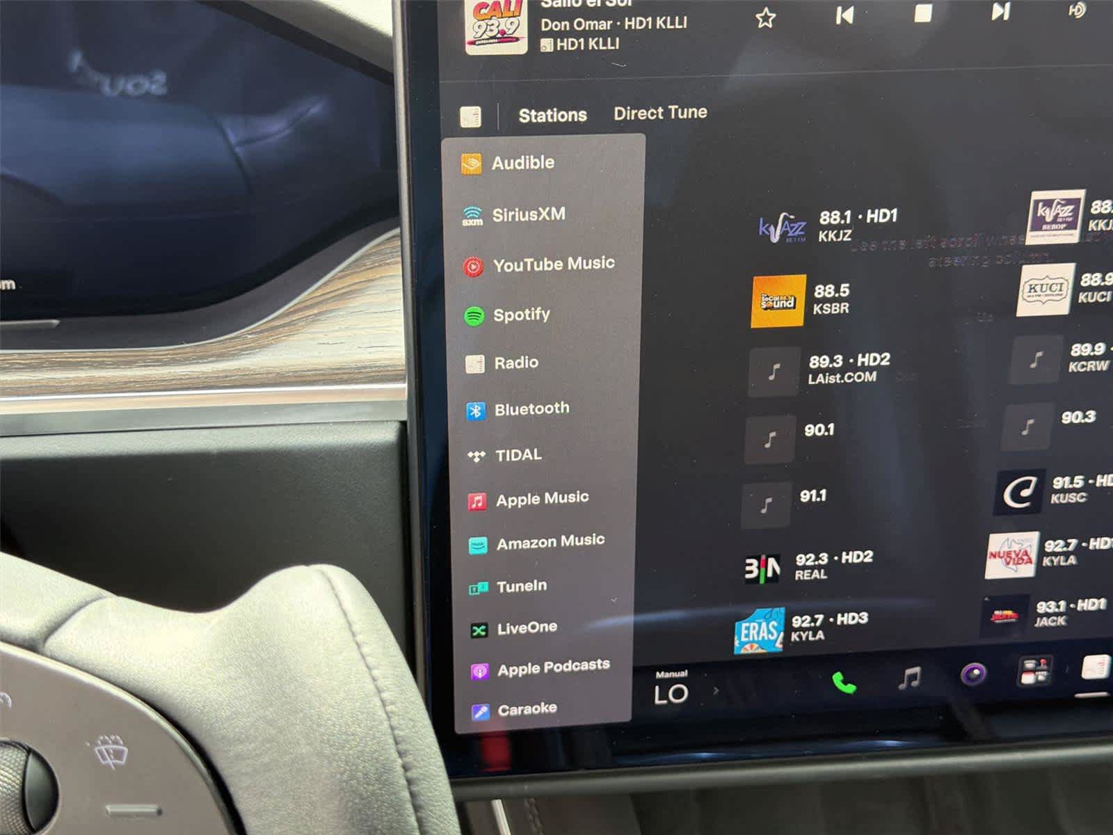 Used 2022 Tesla Model X AWD/4WD image 17