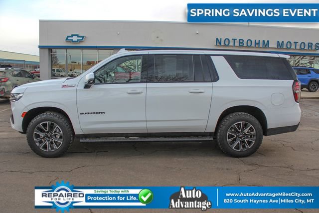 Used 2022 Chevrolet Suburban Z71 w/ Luxury Package AWD/4WD image 4